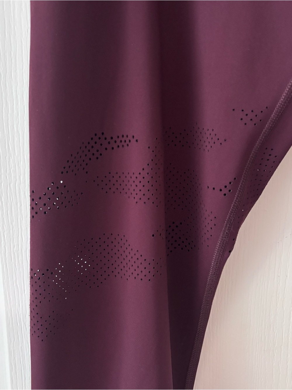 Athleta Persistence Laser Cut 7/8 Tight - Picture 5 of 6